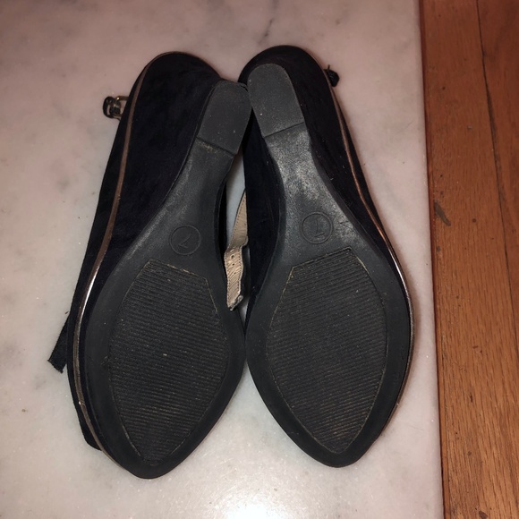 Versatile Black Suede Wedges with Silver Trim - Picture 4 of 4